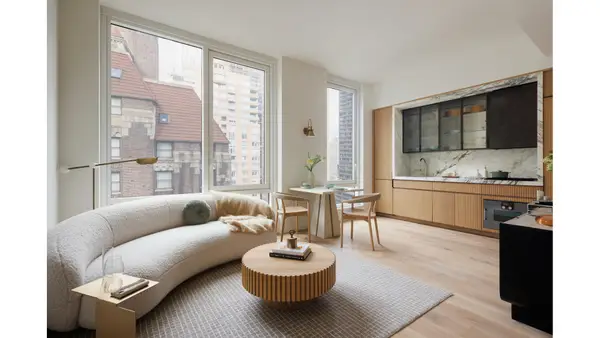 135 E 47th Street #27A, Manhattan, NY 10017