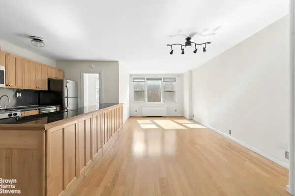 201 E 36th Street #9F, Manhattan, NY 10016