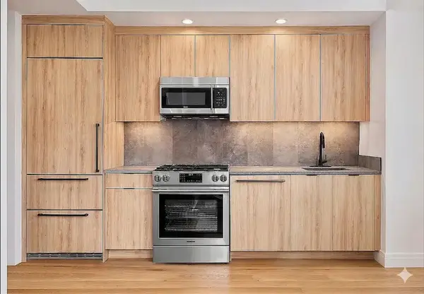 24-16 Queens Plaza S #16-B, Queens, NY 11101