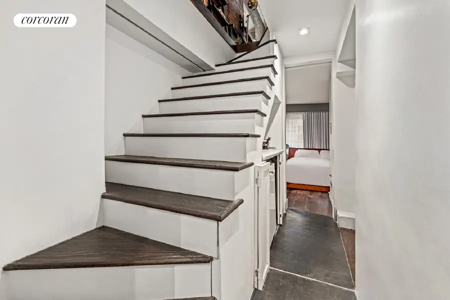 215 E 17th Street #2, Manhattan, NY 10003 - #3