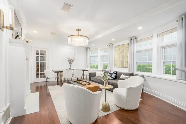 40 E 74th Street #1, Manhattan, NY 10021