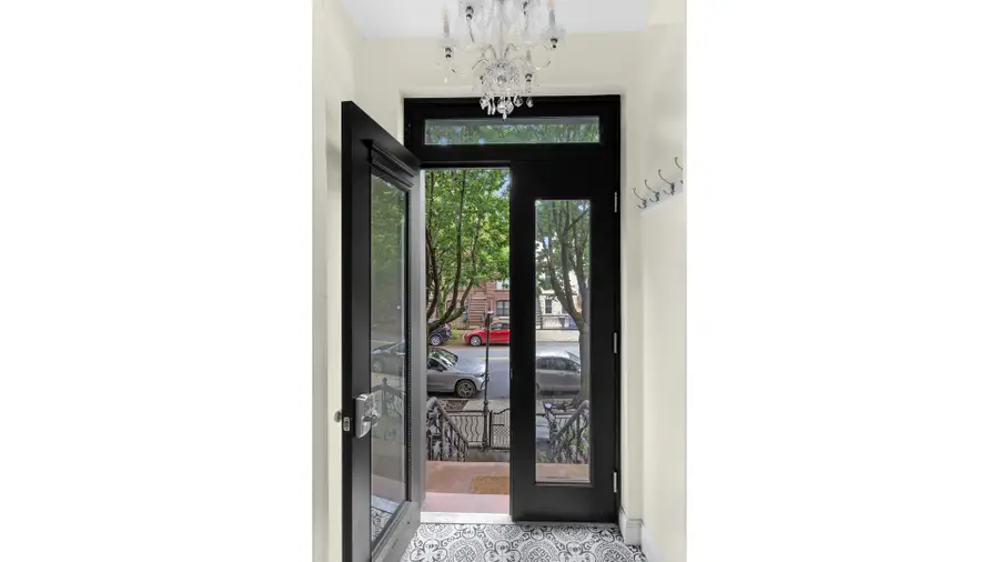 607 Halsey Street, Brooklyn, NY 11233 - #3