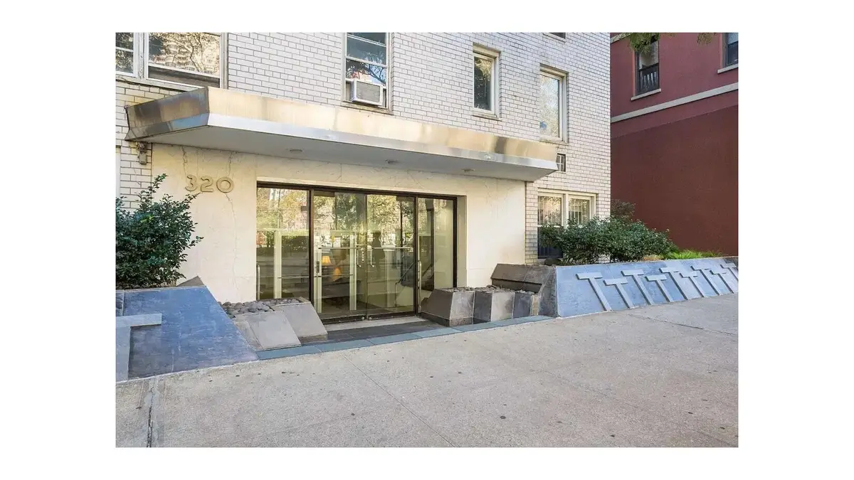 320 E 35th Street #3E, Manhattan, NY 10016 - #1
