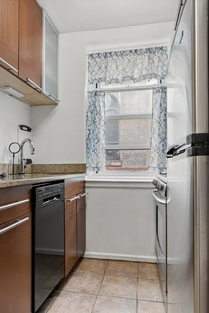 408 W 34th Street #4L, Manhattan, NY 10001 - #3