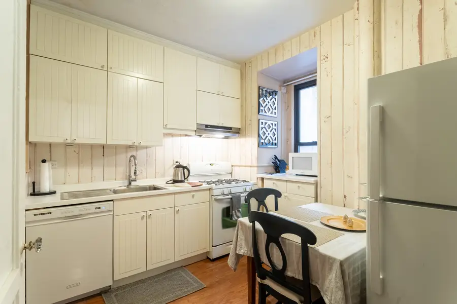 205 W 57th Street #2CB, Manhattan, NY 10019 - #3