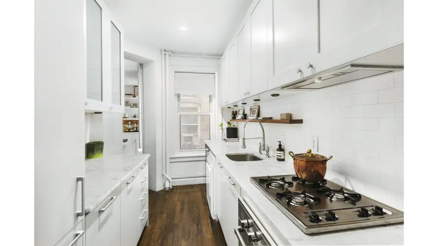 25 Charles Street #2C, Manhattan, NY 10014 - #2