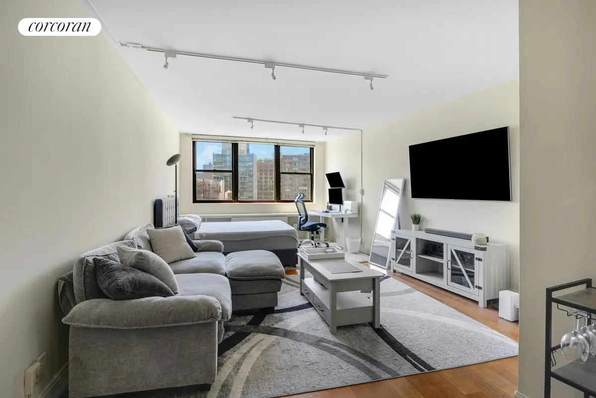 225 E 36th Street #17E, Manhattan, NY 10016 - #1