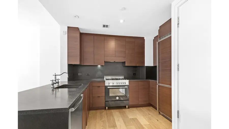 540 W 28th Street #8E, Manhattan, NY 10001 - #3