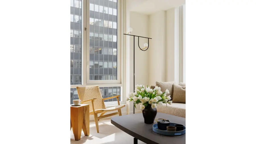 135 E 47th Street #22F, Manhattan, NY 10017 - #3