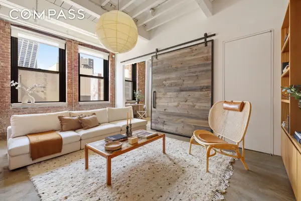 525 W 22nd Street #4B, Manhattan, NY 10011
