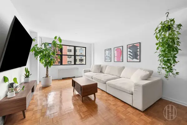 201 E 28th Street #10L, Manhattan, NY 10016