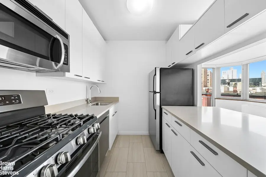 500 W 43rd Street #7G, Manhattan, NY 10036 - #3