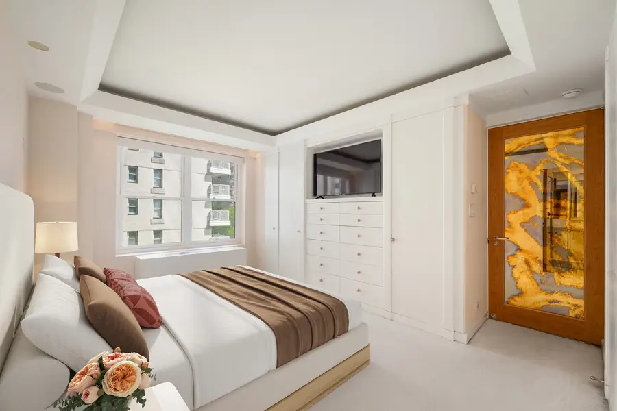 2 5th Avenue #4C, New York, NY 10011 - #2