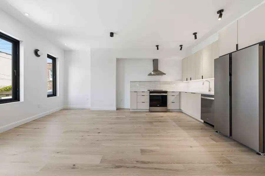 64-08 60th Place, Queens, NY 11385 - #2