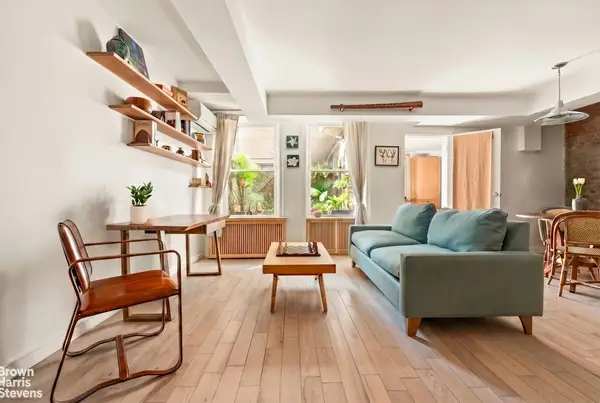 19 Prospect Park W #1, Brooklyn, NY 11215