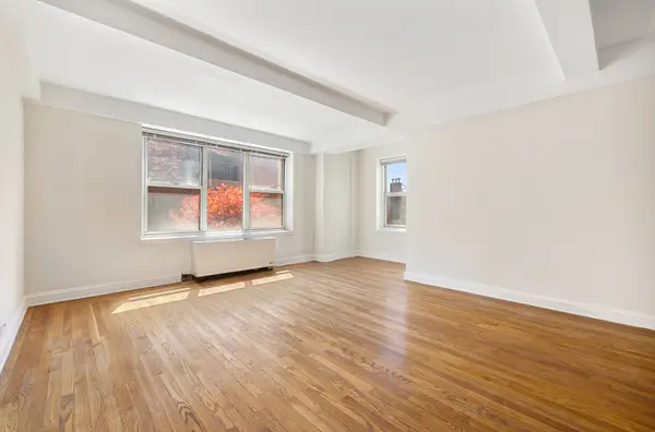 424 E 52nd Street #12A, Manhattan, NY 10022