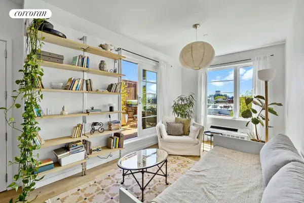 195 Hawthorne Street #5S, Brooklyn, NY 11225