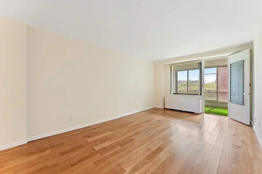 4901 Henry Hudson Parkway W #9F, Bronx, NY 10471 - #2