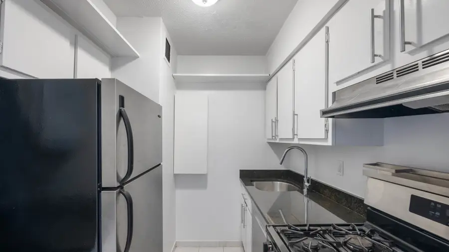 301 E 45th Street #19C, New York, NY 10017 - #2