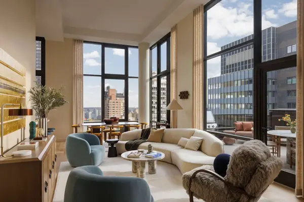 135 E 47th Street #PHD, Manhattan, NY 10017