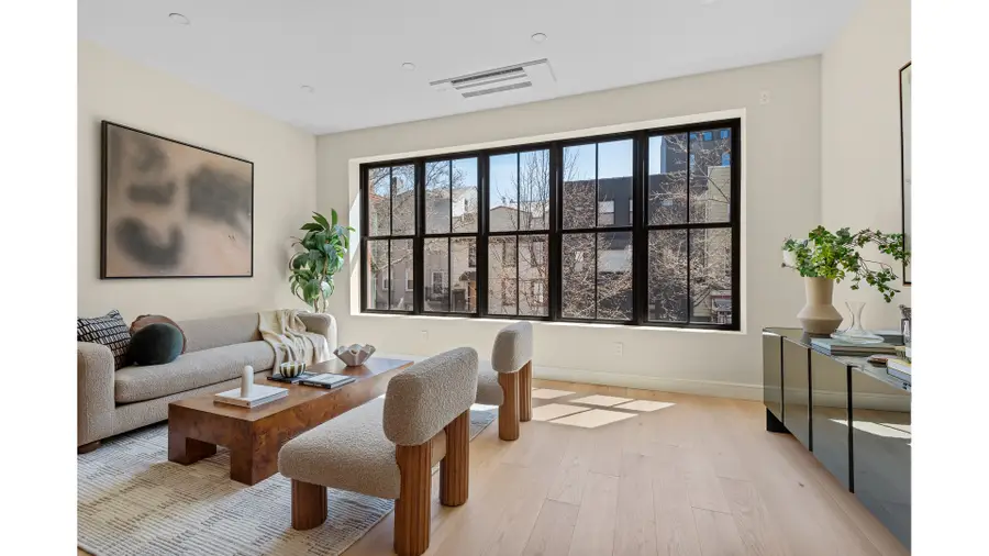 21 Conselyea Street #2, Brooklyn, NY 11211 - #2