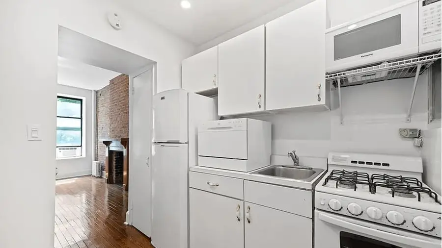 333 E 85th Street #2A, New York, NY 10028 - #3