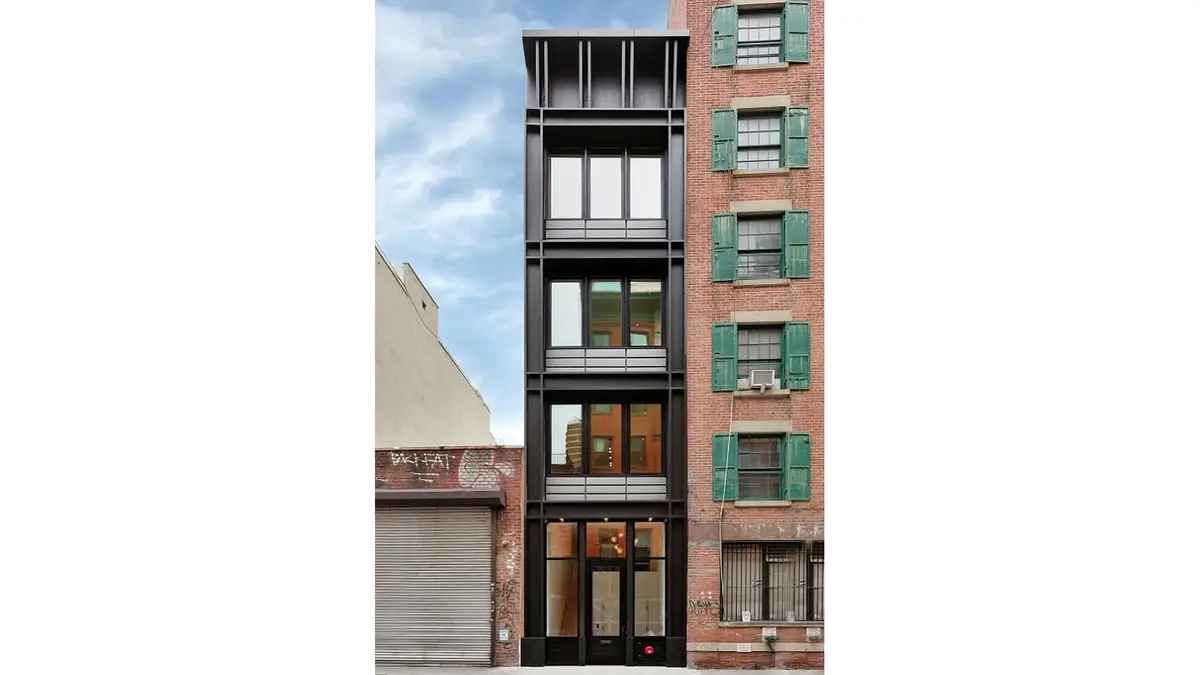 267 1/2 Water Street, Manhattan, NY 10038 - #1