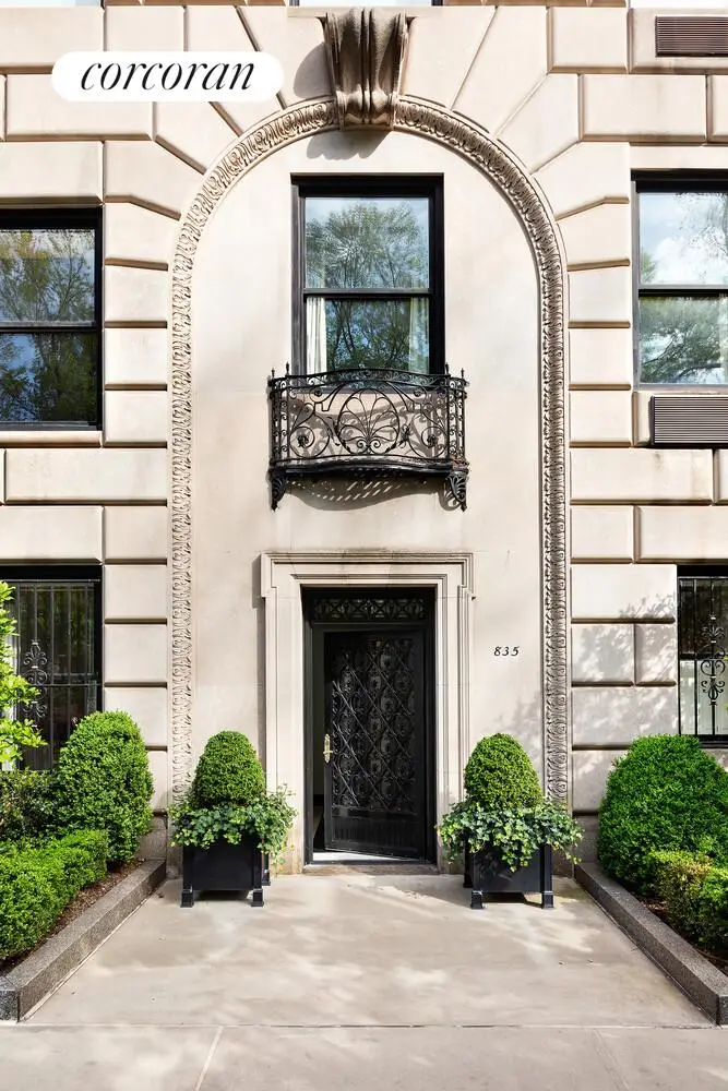 834 5th Avenue #MAIS/C, Manhattan, NY 10065 - #1