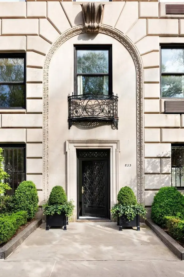 834 Fifth Avenue #Maisonette C, Manhattan, NY 10065