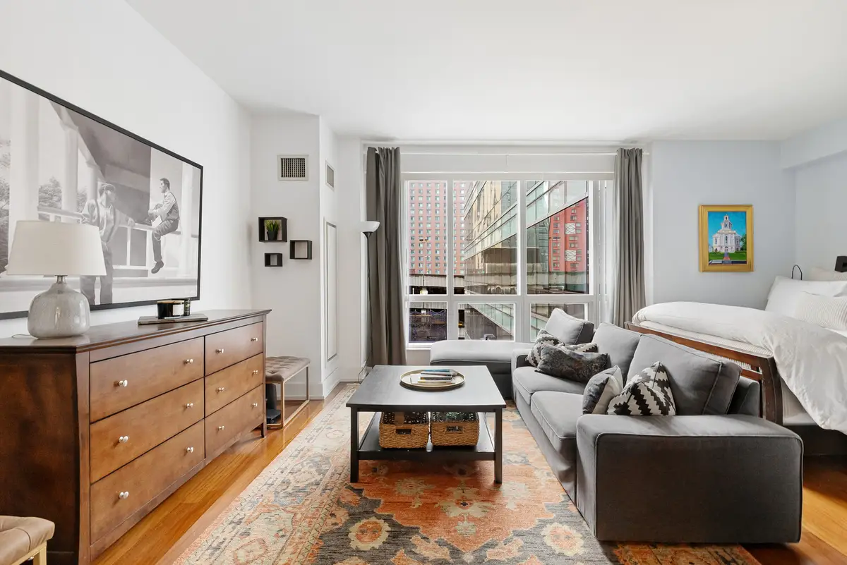 350 W 42nd Street #10H, New York, NY 10036 - #1