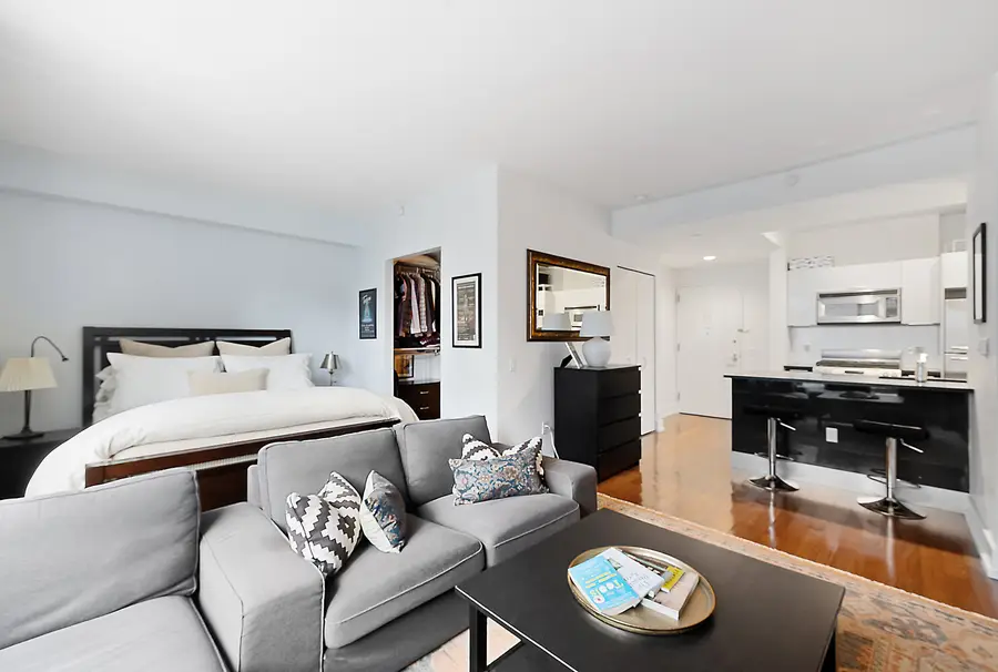 350 W 42nd Street #10H, New York, NY 10036 - #3