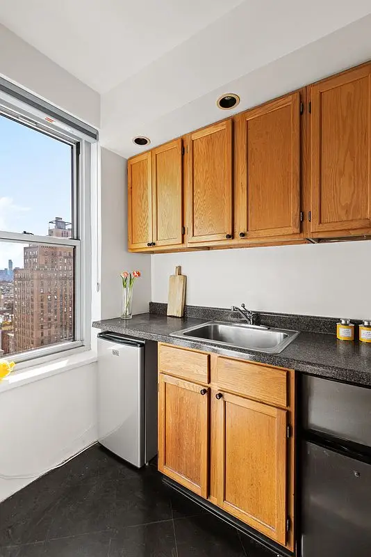 161 W 16th Street #16-E, New York, NY 10011 - #3