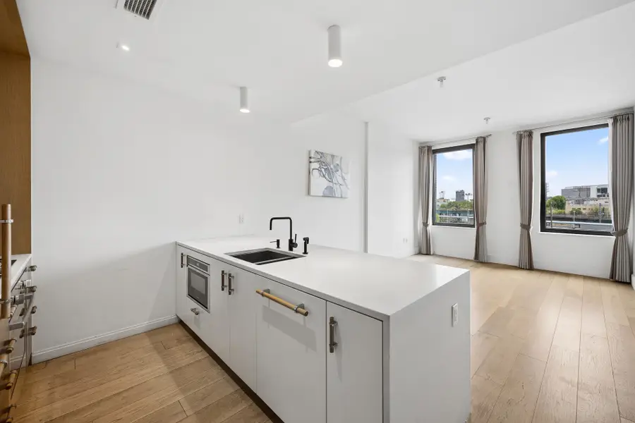 22-18 Jackson Avenue #409, Long Island City, NY 11101 - #3