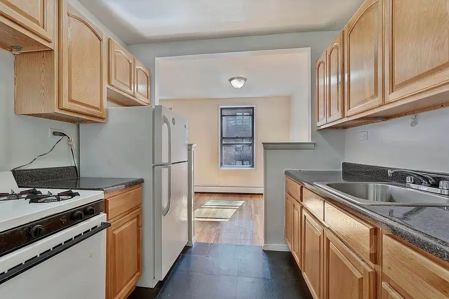 1130 Stadium Avenue #3-K, Bronx, NY 10465 - #3