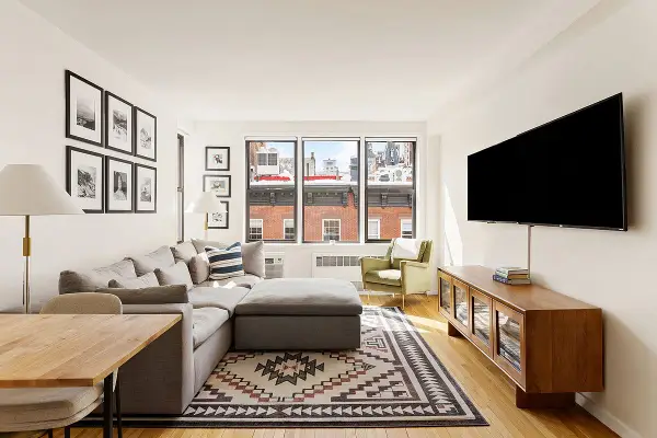 211 E 18th Street #4-P, Manhattan, NY 10003