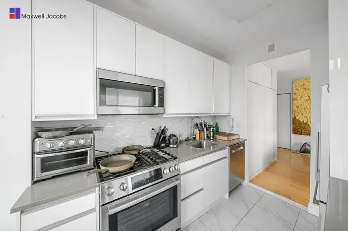 200 Riverside Boulevard #39-D, New York, NY 10069 - #3