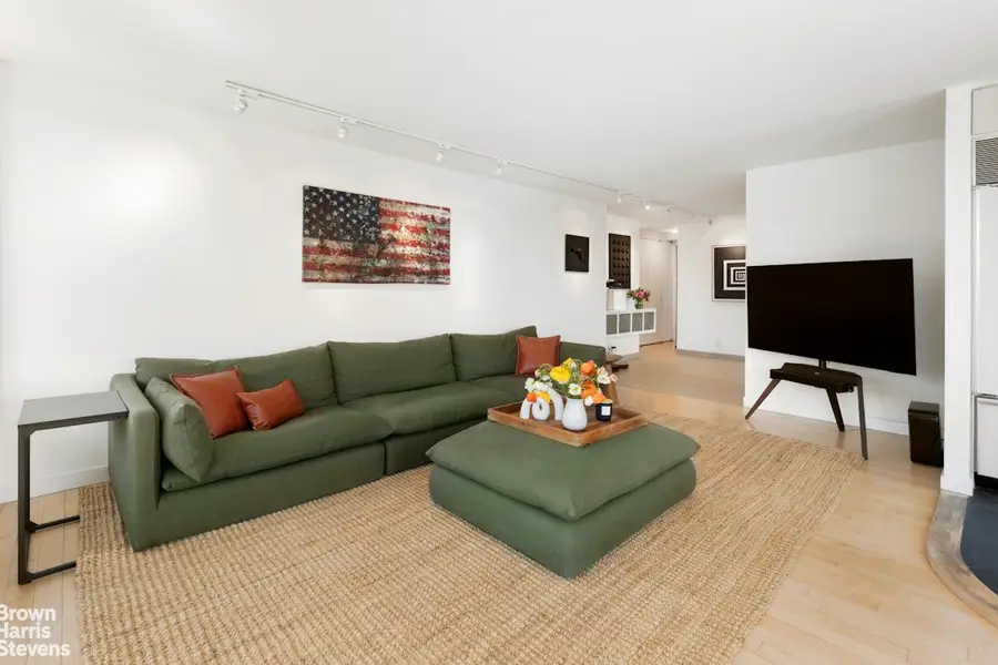 5 E 22nd Street #23C, New York, NY 10010 - #3