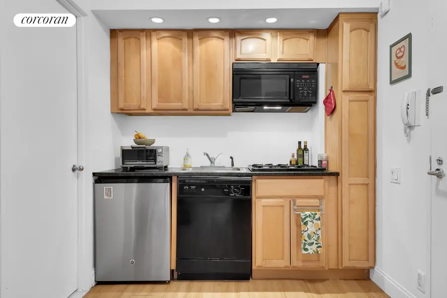 45 E 25th Street #14E, Manhattan, NY 10010 - #3