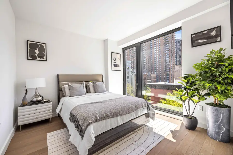 500 W 45th Street #626, Manhattan, NY 10036 - #3