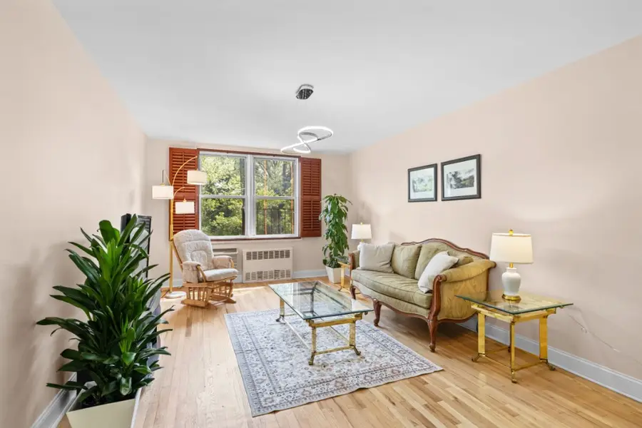 46-01 39th Avenue #314, Queens, NY 11104 - #3