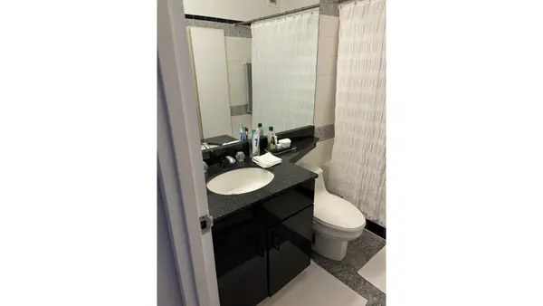 303 E 60th Street #18F, Manhattan, NY 10022