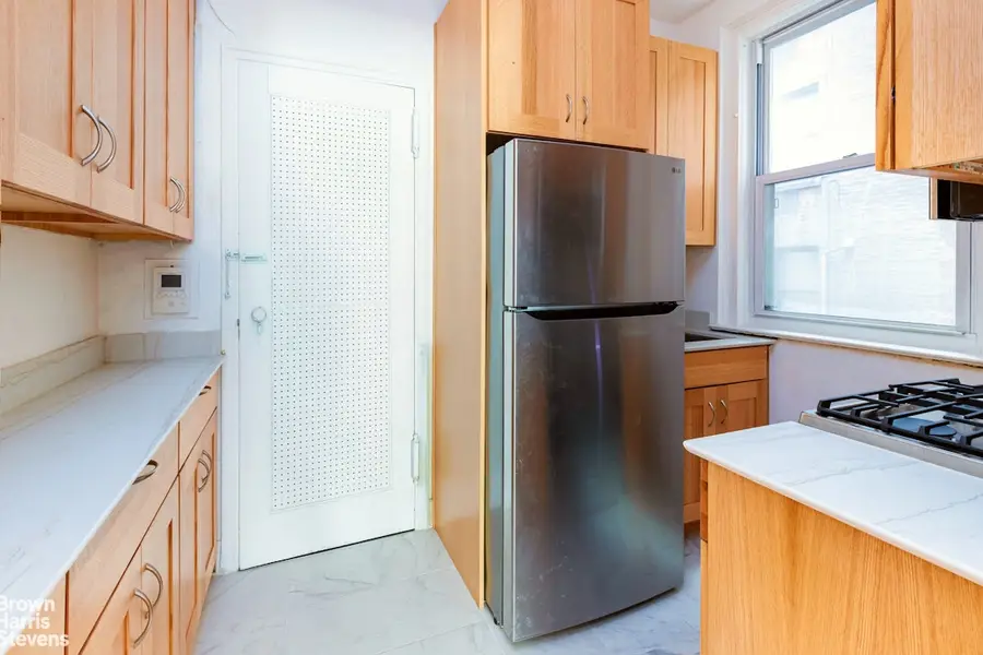 27 W 55th Street #44, New York, NY 10019 - #2