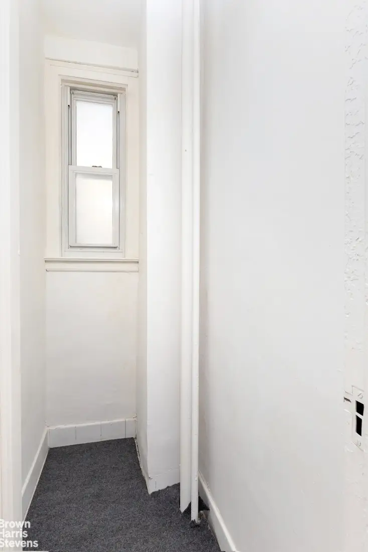 27 W 55th Street #44, New York, NY 10019 - #3