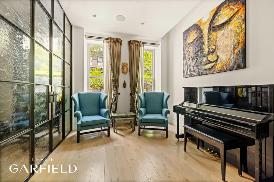 338 E 69th Street, Manhattan, NY 10021 - #3