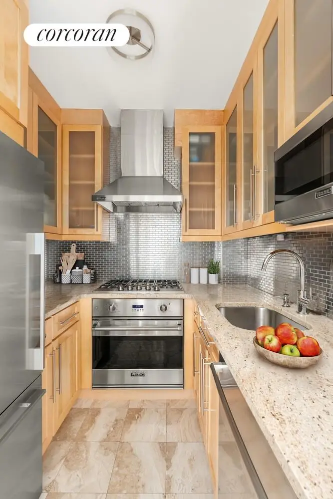 305 W 72nd Street #10A, Manhattan, NY 10023 - #3
