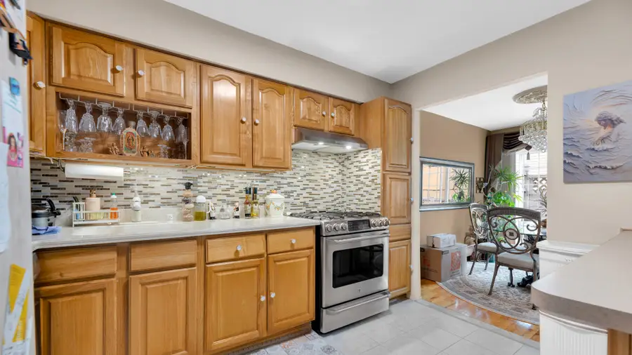 95-92 113th Street, South Richmond Hill, NY 11419 - #3