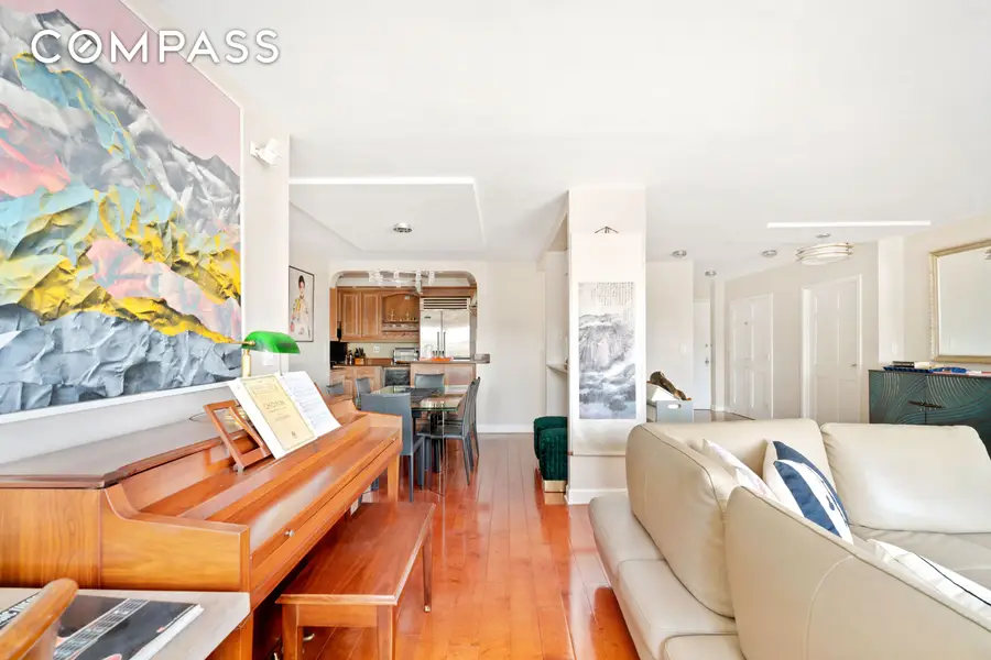 210 E 15th Street #10HJK, Manhattan, NY 10003 - #3