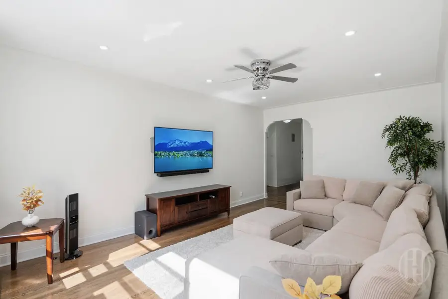 35-45 81st Street #B5, Queens, NY 11372 - #2