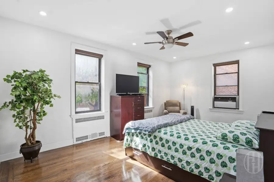 35-45 81st Street #B5, Queens, NY 11372 - #3