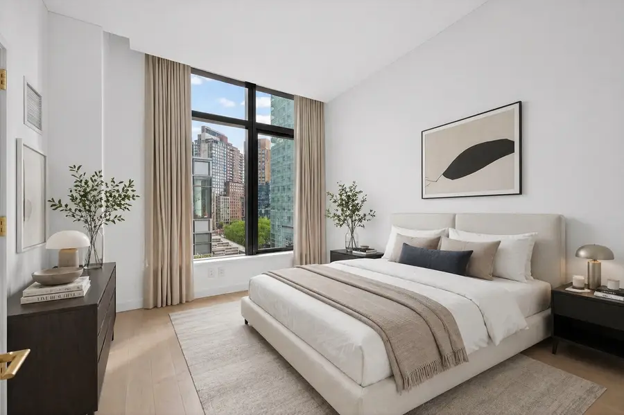 3 Court Square #629, Queens, NY 11101 - #3
